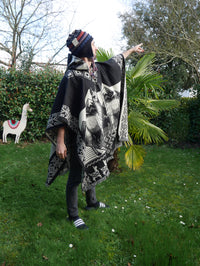 Poncho Lama Noir